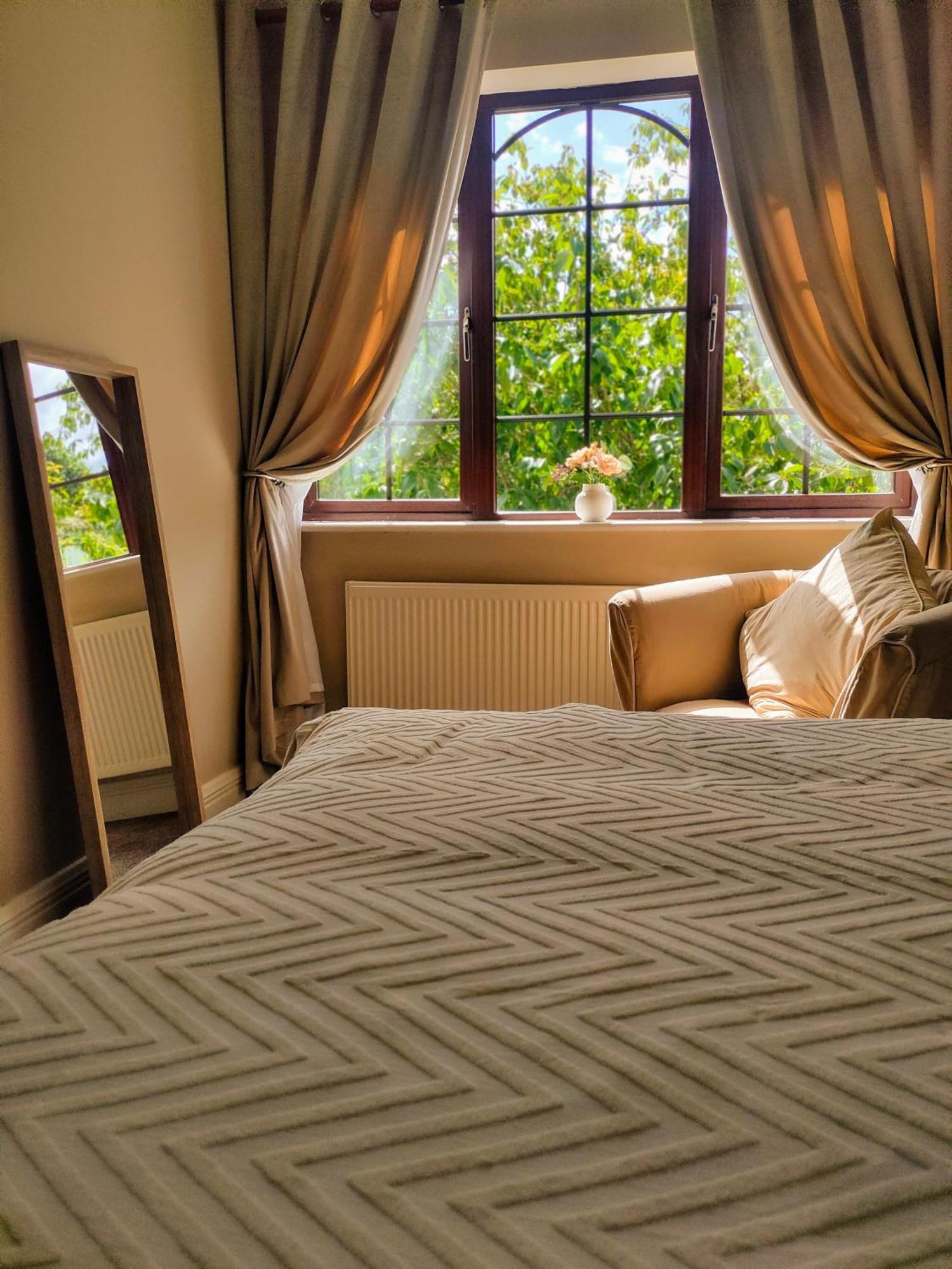 Rynn Haven - Enchanting Townhouse Lough Rynn Mohill Exterior foto